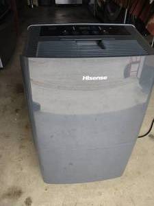lot 7 image: HISENSE 115-V,  2-SPEED DEHUMIDIFIER. Model DH7019K1G,70-PINT CAPACITY, 1000 SQ. FT. COVERAGE