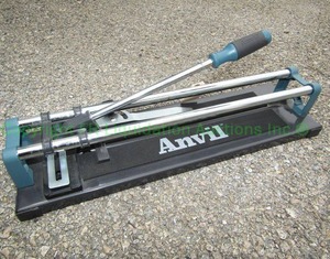 lot 114 image: Anvil ceramic tile cutter, only used once