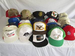 lot 106 image: Assorted hats as shown