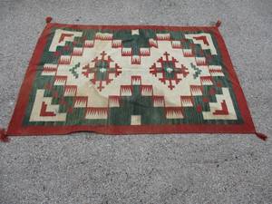 lot 40 image: 4-Ft. x 6-Ft.-100 % Genuine Hand Knotted Woolen Oriental  Rug  Carpet Of Pakistan, From Saleem Carpets,  Made in Pakistan.