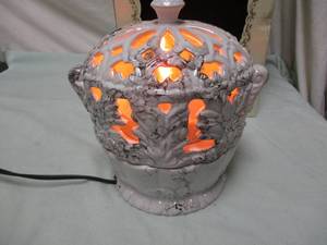 lot 84 image: DISPLAY MODEL- SCENT SAVVY 120v-Electric Lumine Fragrancer Wax Burner,Model CWDXY