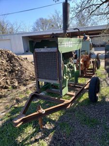 lot 7 image: John Deere Irrigation Pump