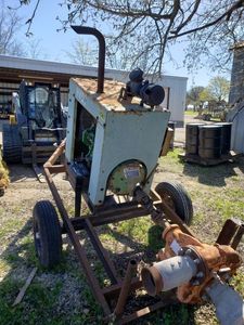 lot 8 image: John Deere Irrigation Pump  4D80