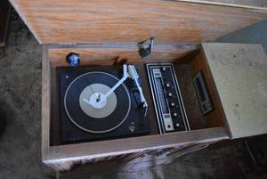 lot 39 image: Vintage Telex Record PlayerStereo and 8 Track Player