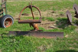 lot 178 image: Timken Bearing Flat Blade Scraper