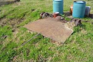 lot 184 image: Brush Hog, No Wheels