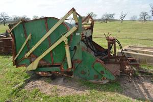 lot 188 image: Hay Bailer Unit, Missing Parts and Damaged
