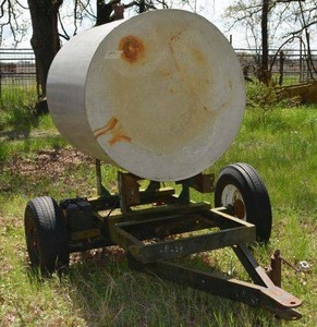 lot 99 image: Tank Trailer  42D  x 48L