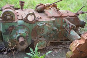lot 160 image: Old John Deere Tractor Parts