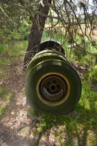 lot 218 image: Semi-Trailer drive Axle with extra Wheel