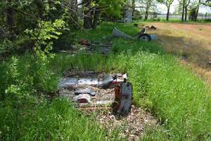 lot 219 image: Scrap Metal and Truck Parts