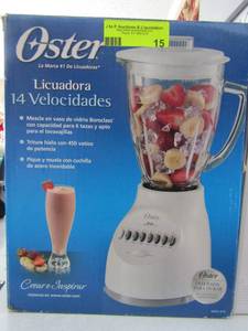 lot 115 image: Oster 14 speed blender in original box 450 watts