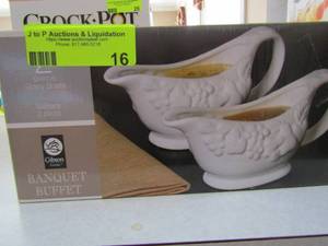lot 116 image: 2 Gibson banquet buffet gravy boats w grape vine motif