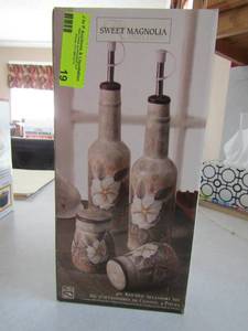 lot 119 image: 4 piece sweet Magnolia kitchen set. Oil, vinegar, salt and pepper