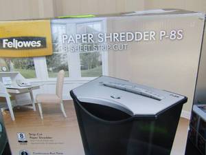 lot 145 image: Fellowes P-85 paper shredder in original box