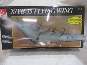 lot 1 image: ERTL-AMT, 172-Scale , XYB-35 FLYING WING. Model Airplane Kit.
