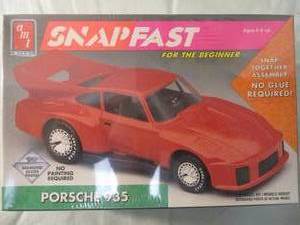 lot 35 image: ERTL-AMT,132 Scale,  Snap fast Porsche 935, Model Car Kit # 8725