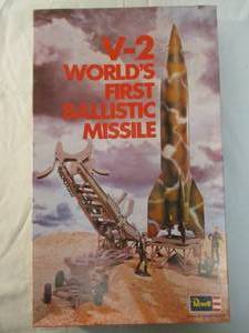 lot 37 image: REVELL-169, 1972 WW-2 German V-2 Worlds First Ballistic Missile, # H-560