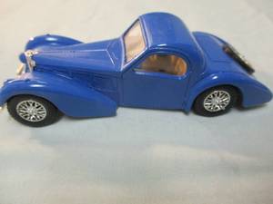 lot 16 image: SOLIDO-143 Scale, 1939 Bugatti Atalante 57-S, Diecast Car. #88   579, Made In France