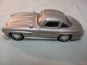 lot 18 image: SOLIDO-143 _ 10 84 Scale, 1954 MERCEDES 300-SL, Diecast Car. # 4502, Made In France