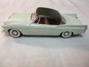 lot 20 image: SOLIDO-143_ 09-89 Scale, 1957 STUDEBAKER Silver Hawk, Diecast Car. #40, Made In France