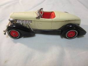 lot 40 image: MATCHBOX MODELS OF YESTERYEAR #Y-19, 143 Scale, 1935 AUBURN 851 SUPERCHARGED SPEEDSTER , Diecast Car