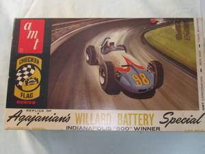 lot 109 image: AMT-125 Scale, #98 Agajanians Willard Battery Special, Indianapolis 500 Winner, Model Car Kit.