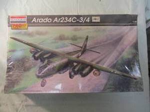 lot 201 image: MONGRAM-PRO-MODLER- 148 Scale, ARADO Ar234C-34 Model Airplane Kit, #85-5979