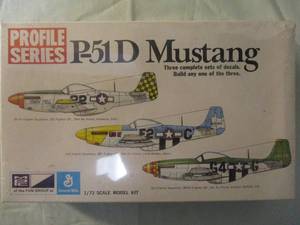 lot 225 image: PROFILE SERIES- 172 Scale, P-51D Mustang, Model Airplane Kit, # 2-1116-100