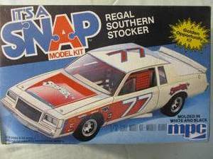 lot 275 image: 1982-MPC-A Golden Opportunity Kit, SNAP- 132 Scale, #77-Regal Southern Stocker, Model Car Kit # 1-3230
