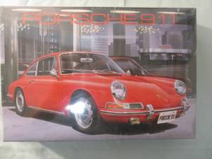 lot 283 image: LS- 132 Scale, PORSCHE-911, Model Car Kit, # 48, Made In Japan.