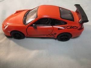 lot 140 image: KINSMART-136 Scale, #KT-5352, 2010-Porsche 911 GT RS, Diecast Car, Made In China