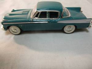 lot 152 image: ROAD SIGNATURES-143 Scale, #94254, 1958-Studebaker Golden Hawk, Diecast Car