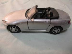 lot 158 image: 2000 NEW-RAY -132 Scale,  HONDA S-2000, Diecast Car, Made In China