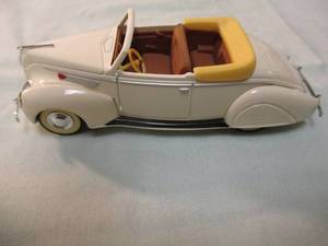 lot 162 image: 1992- MATCHBOX MODELS OF YEASTERYEAR- #Y-64, 1938-LINCOLN ZEPHYR, Diecast Car, Made In China