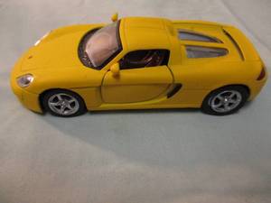 lot 146 image: KINSMART-136 Scale, #KT-5081, Porsche-Carrera GT, Diecast Car, Made In China