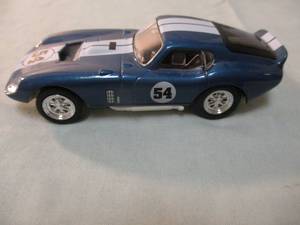 lot 182 image: ROAD Signatures-143 Scale, #94242, Blue, 1965 # 54-Shelby Cobra, Daytona Coupe, Diecast Car
