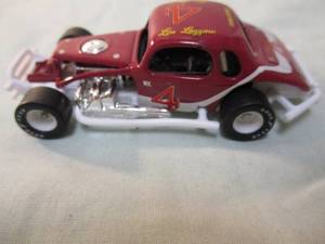 lot 254 image: ERTL- NUTMEG Collectables-Coupe Modified, 164 Scale, # 4, Diecast Car, 1924-U