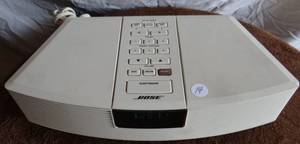 lot 14 image: Bose Wave Radio AMFMAUX Alarm Clock Model AWR1-1W - TESTEDWORKING