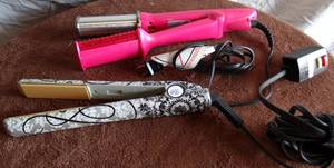 lot 46 image: INSTYLER CURLING IRON AND FLAT IRON