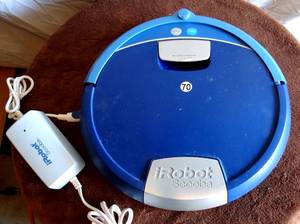 lot 70 image: iRobot Scooba Floor Washing Robot Model 5800 - TESTED  POWER  CHARGING