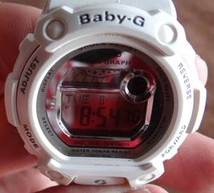 lot 140 image: BABY G SHOCK WATCH - PURE WHITE - WORKING