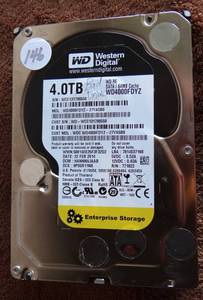 lot 146 image: WESTERN DIGITAL 4GB HARD DRIVES X 2 - BAD DRIVE