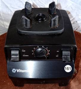 lot 161 image: VITAMIX 5200 High Power 10 Speed VM0103 Blender Motor Base Only - WORKING