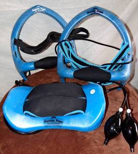 lot 192 image: Posture Pump Single Neck Disc Hydrator &   Posture Pump Back Exerciser Elliptical Rocker