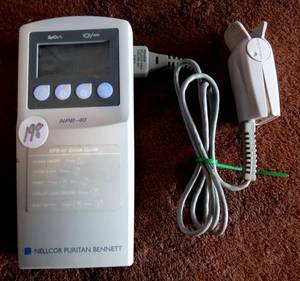 lot 198 image: Nellcor NPB-40 Handheld Portable hand held SpO2 Puls Ox Patient Monitor - $$$