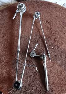 lot 252 image: Vintage Dentist Belt Driven Drill Hand Piece Dental Tool w Extension Arm