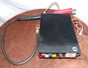 lot 256 image: TEXAS STAR DX-667V 2879 transistors CW AMPLIFIER