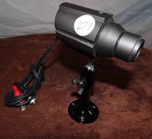 lot 279 image: SMALL CAMERA AS SHOWN