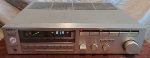 lot 289 image: Sony STR-VX4 Stereo FMAM Receiver Legato Linear Radio Tuner - working